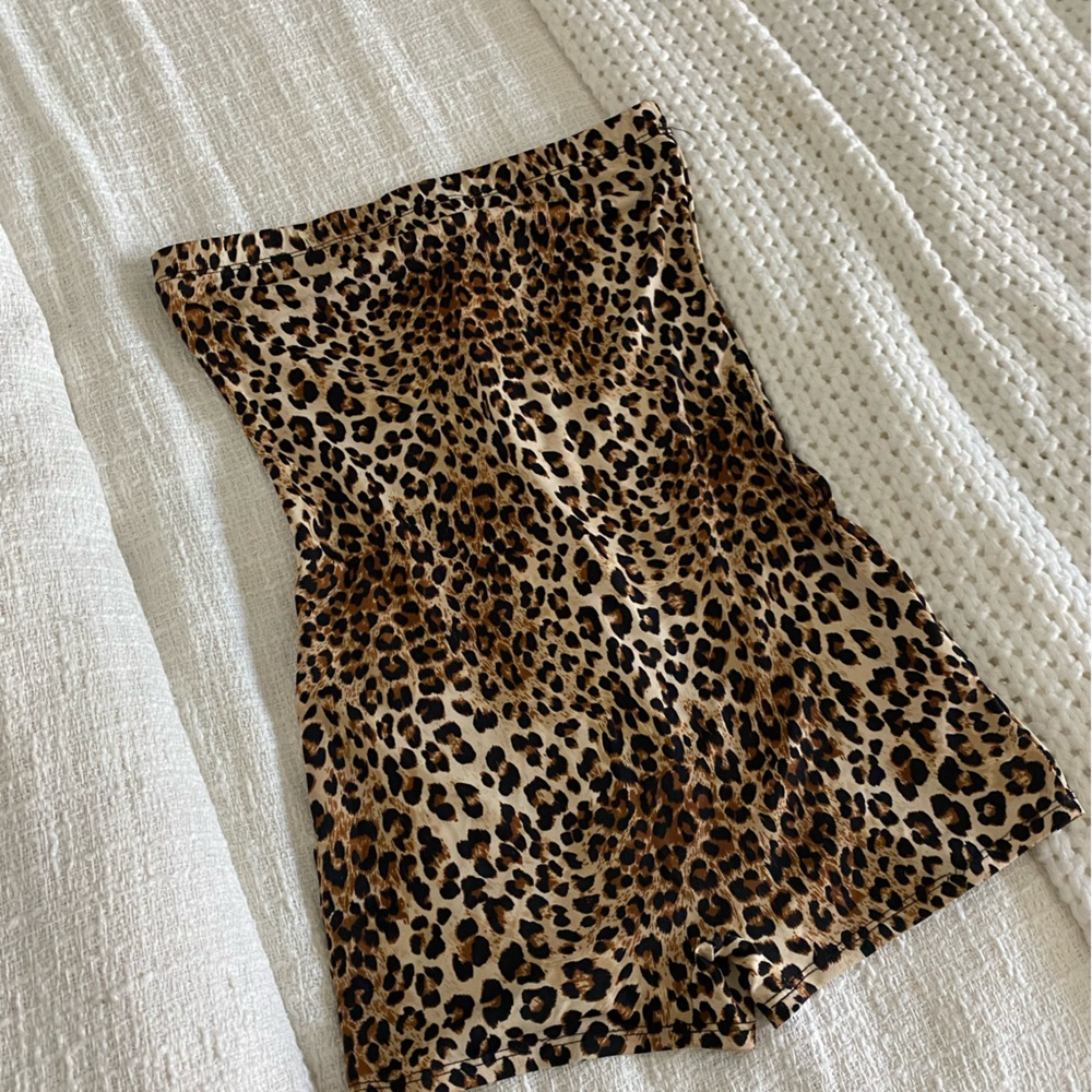 Forever 21 strapless romper